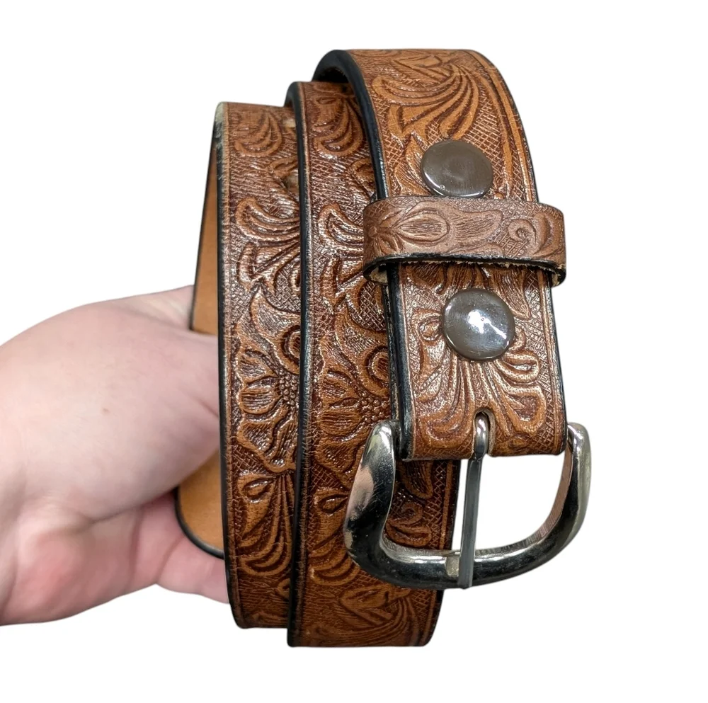 C.L. Genuine Leather Brown Embossed Floral Horse Belt Silver Buckle Size 38 - Picture 16 of 16